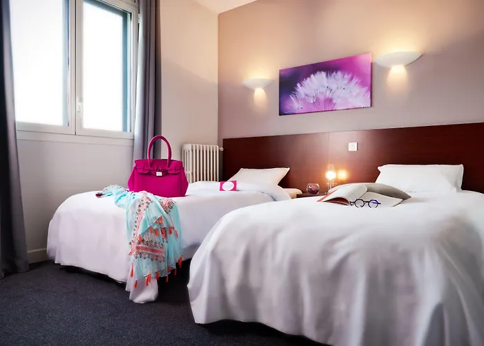 Logis Hotels Grand Hotel D'Orleans Et Restaurant Le Goulu
